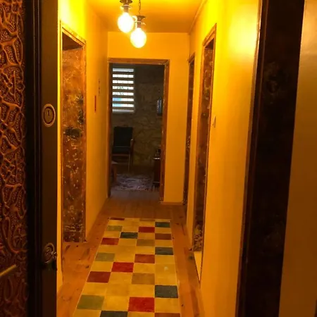Ozzy Homes Apartment