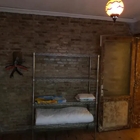 Ozzy Homes Apartment *