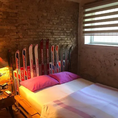 Ozzy Homes Apartmán